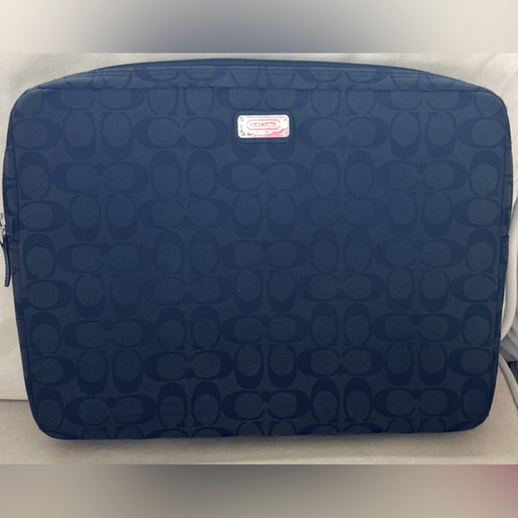 COACH padded laptop CASE or for anything case EUC - Picture 3 of 7
